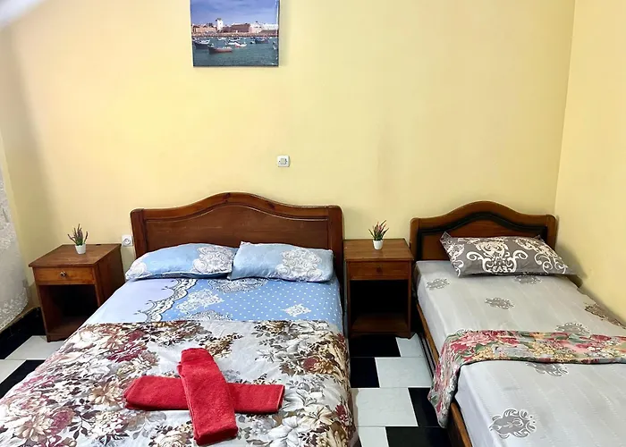 Soleado Apartamento Al Lado De La Preciosa Medina , A 3 Minutos De La Playa Andando I
