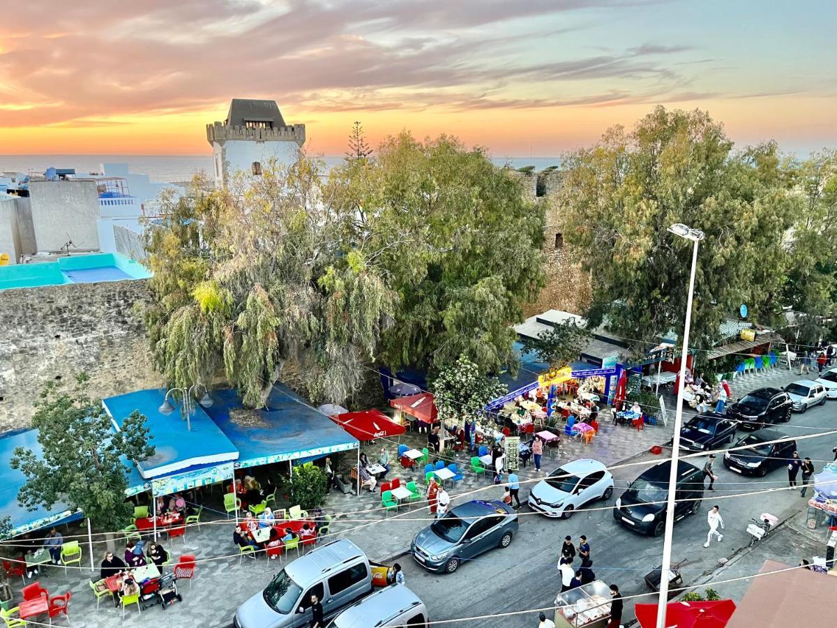 Soleado Al Lado De La Preciosa Medina , A 3 Minutos De La Playa Andando I Apartamento *